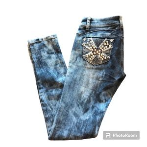 L.A. Idol Blue Skinny Jeans with Rhinestones and Embroidery